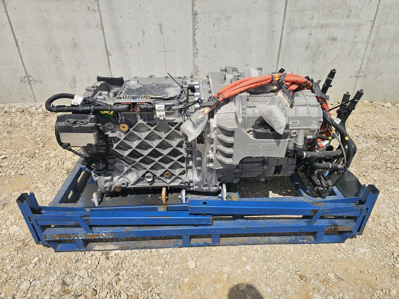 RENAULT ELECTRIC ENGINE / EPT2412 / NEM3 / T E-TECH C-ETECH - Moteur: photos 1 RENAULT ELECTRIC ENGINE / EPT2412 / NEM3 / T E-TECH C-ETECH - Moteur: photos 1