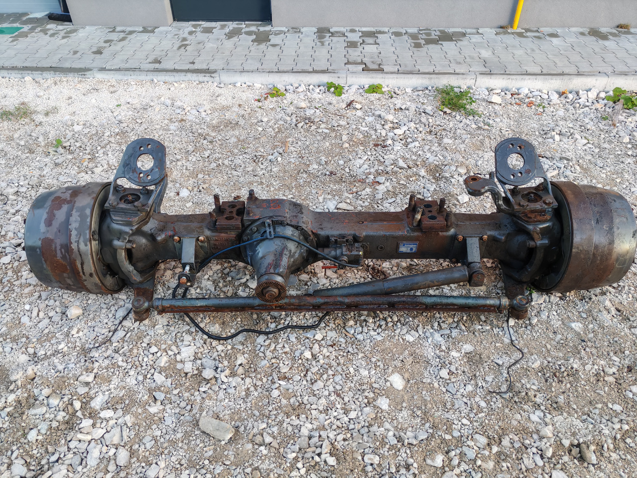 VOLVO FH FM FMX / FRONT DRIVE AXLE 4X4 6X6 / APL-9000 / RATIO: 6.89/2.07 - Essieu avant: photos 2 VOLVO FH FM FMX / FRONT DRIVE AXLE 4X4 6X6 / APL-9000 / RATIO: 6.89/2.07 - Essieu avant: photos 2