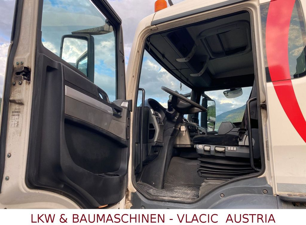 MAN TGS 33.440 (6x4) EEV Abrollkipper MAN TGS 33.440 (6x4) EEV Abrollkipper - Camion ampliroll: photos 3 MAN TGS 33.440 (6x4) EEV Abrollkipper MAN TGS 33.440 (6x4) EEV Abrollkipper - Camion ampliroll: photos 3