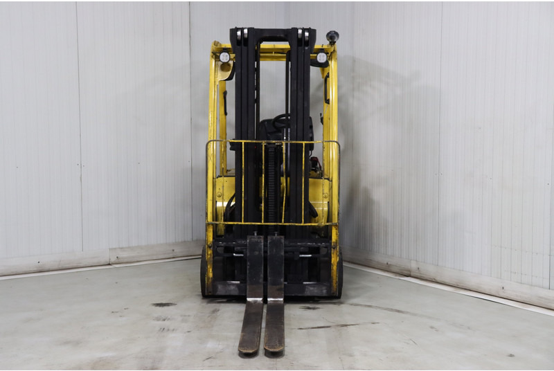 Hyster J1.8XNT - Chariot élévateur électrique: photos 4 Hyster J1.8XNT - Chariot élévateur électrique: photos 4