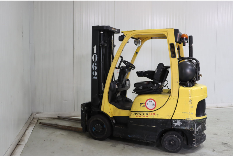 Hyster S3.0FT - Chariot élévateur à gaz: photos 3 Hyster S3.0FT - Chariot élévateur à gaz: photos 3