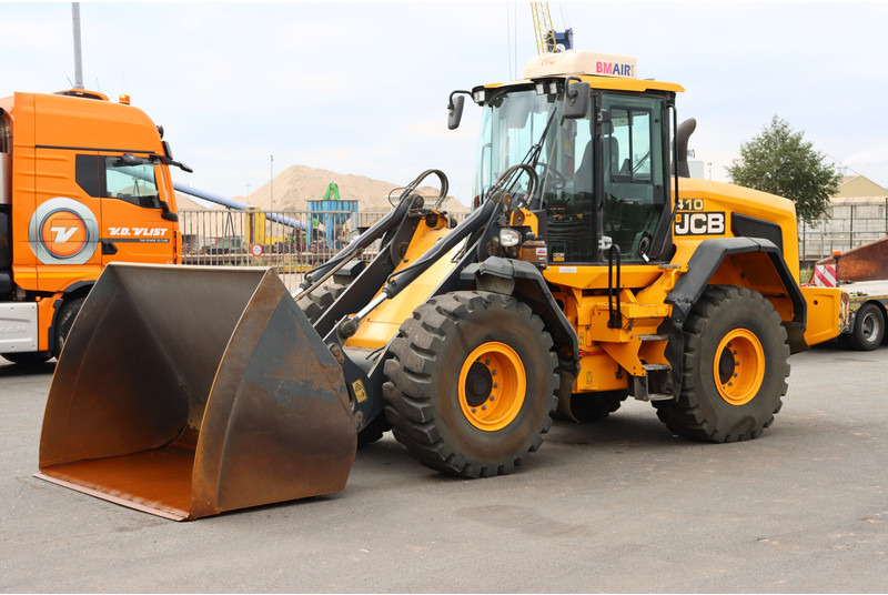 JCB 427 HT T4F - Chargeuse: photos 5 JCB 427 HT T4F - Chargeuse: photos 5