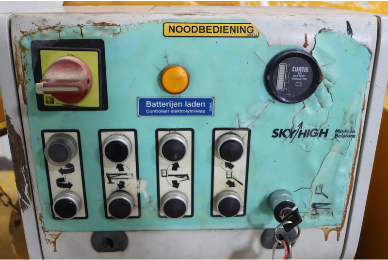 SkyHigh ST120 - Nacelle articulée: photos 4 SkyHigh ST120 - Nacelle articulée: photos 4