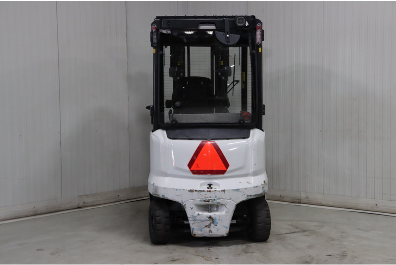 UniCarriers MX35L - Chariot élévateur électrique: photos 5 UniCarriers MX35L - Chariot élévateur électrique: photos 5