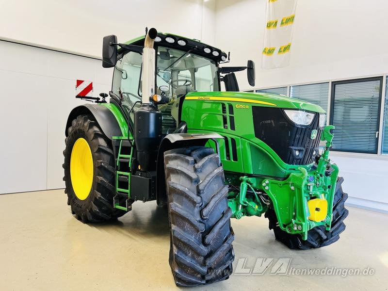 John Deere 6250R CommandPro - Tracteur agricole: photos 2 John Deere 6250R CommandPro - Tracteur agricole: photos 2