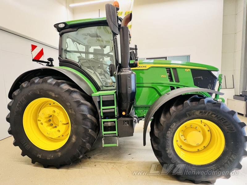John Deere 6R 250 - Tracteur agricole: photos 5 John Deere 6R 250 - Tracteur agricole: photos 5