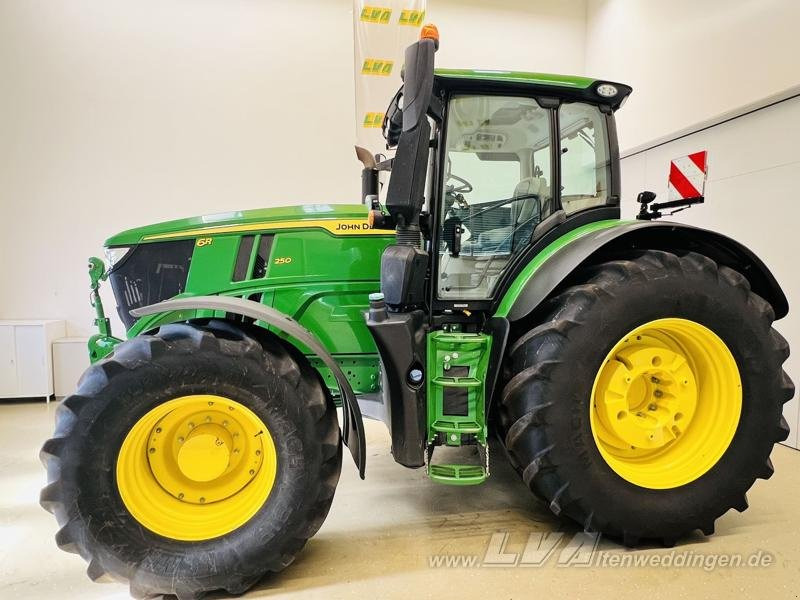 John Deere 6R 250 - Tracteur agricole: photos 4 John Deere 6R 250 - Tracteur agricole: photos 4