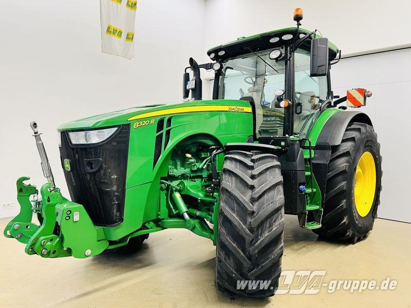 John Deere 8320R Premium Edition - Tracteur agricole: photos 1 John Deere 8320R Premium Edition - Tracteur agricole: photos 1