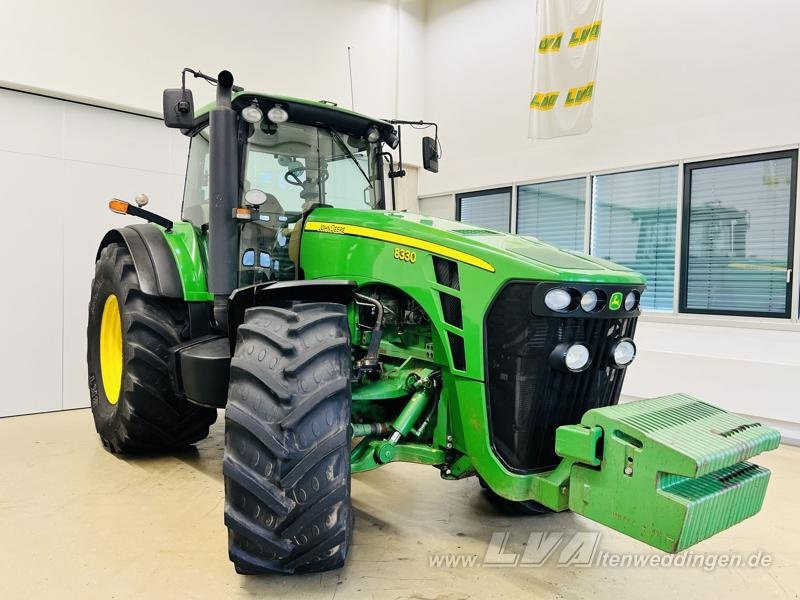 John Deere 8330 PowerShift - Tracteur agricole: photos 2 John Deere 8330 PowerShift - Tracteur agricole: photos 2
