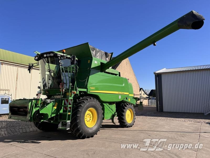 John Deere T660 - Moissonneuse-batteuse: photos 1 John Deere T660 - Moissonneuse-batteuse: photos 1