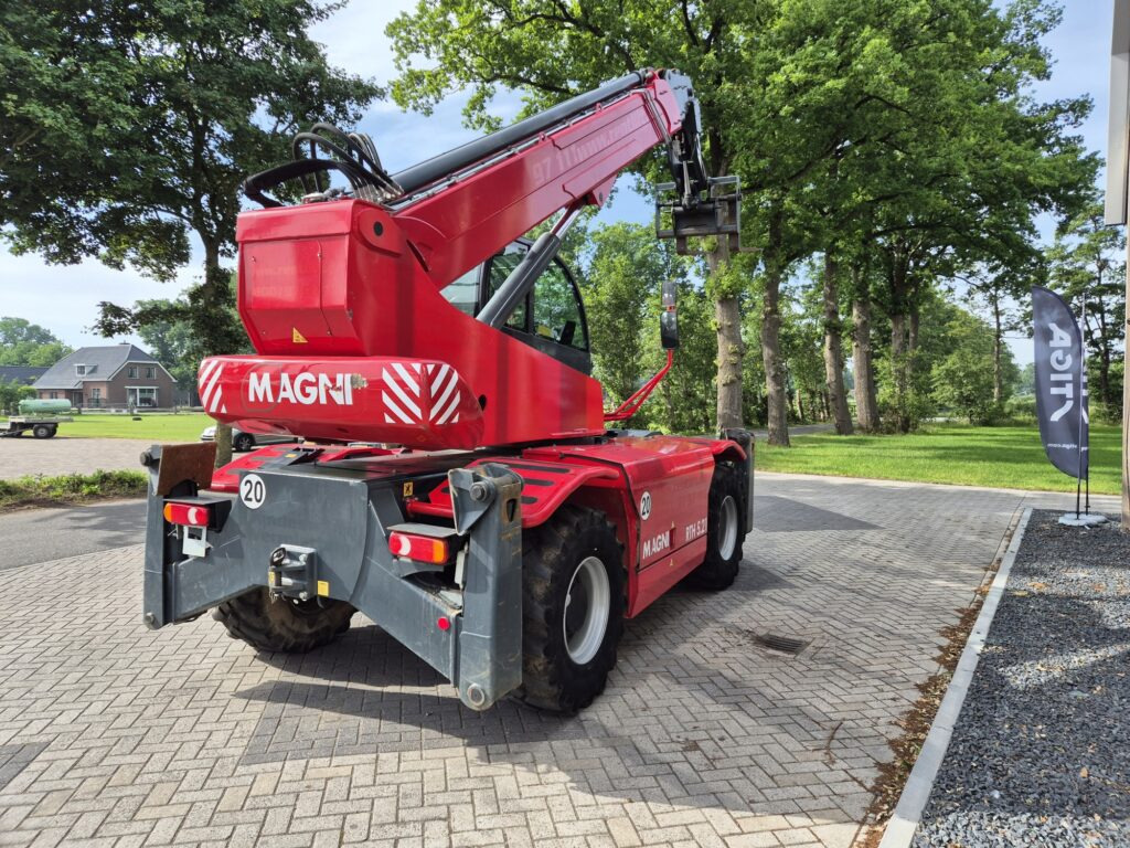 MAGNI RTH 5.21 D/D - Chariot télescopique: photos 5 MAGNI RTH 5.21 D/D - Chariot télescopique: photos 5