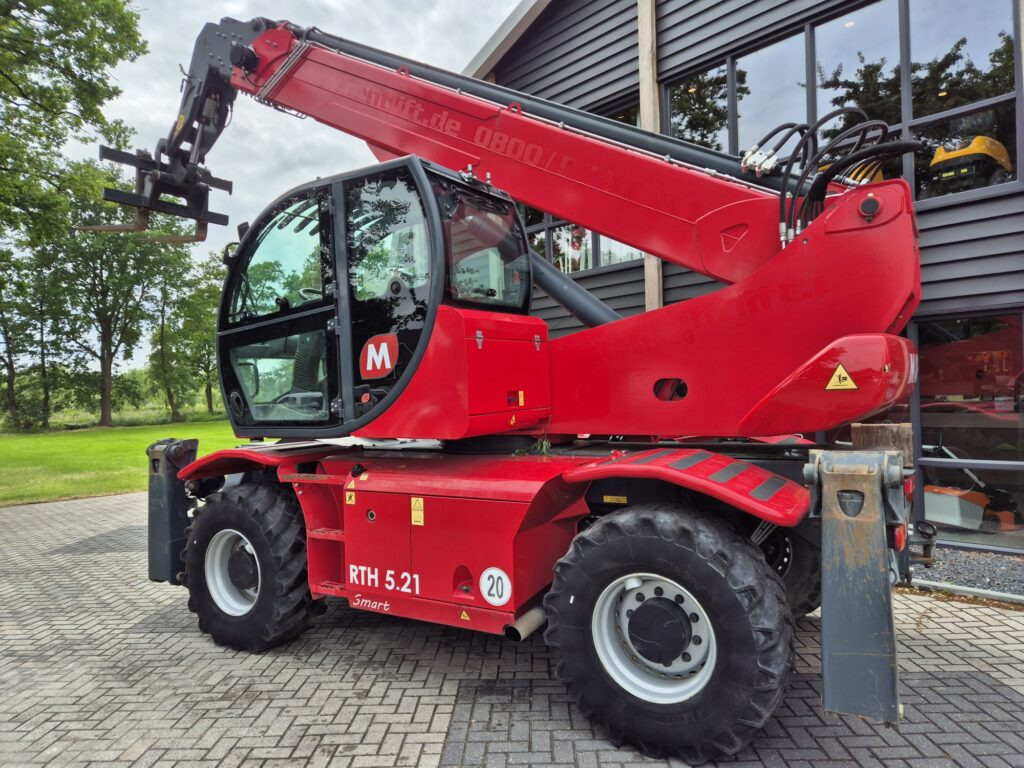 MAGNI RTH 5.21 Smart – D/C - Chariot télescopique: photos 3 MAGNI RTH 5.21 Smart – D/C - Chariot télescopique: photos 3