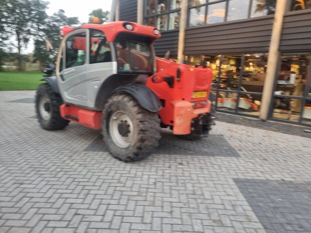 MANITOU MLT 840-137 - Chariot télescopique: photos 4 MANITOU MLT 840-137 - Chariot télescopique: photos 4