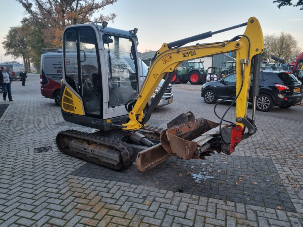 WACKER NEUSON ET24 minidigger - Mini pelle: photos 5 WACKER NEUSON ET24 minidigger - Mini pelle: photos 5