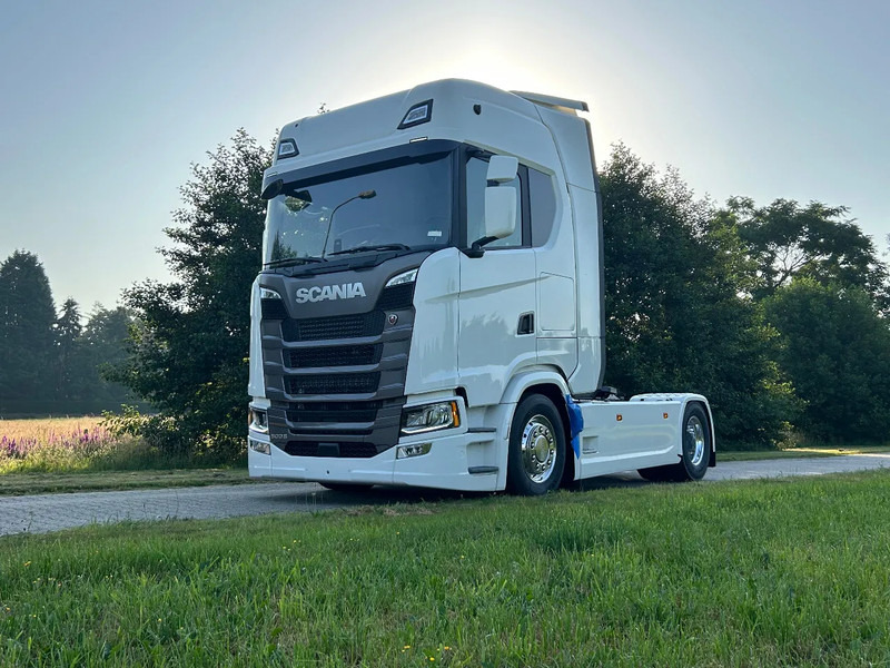 Scania S500 NGS | 4x2 NB | 4 BALOON SUSP. | PARK-COOLER | RETARDER | FULL-AIR | PTO PREP. | ACC | - Tracteur routier: photos 1 Scania S500 NGS | 4x2 NB | 4 BALOON SUSP. | PARK-COOLER | RETARDER | FULL-AIR | PTO PREP. | ACC | - Tracteur routier: photos 1