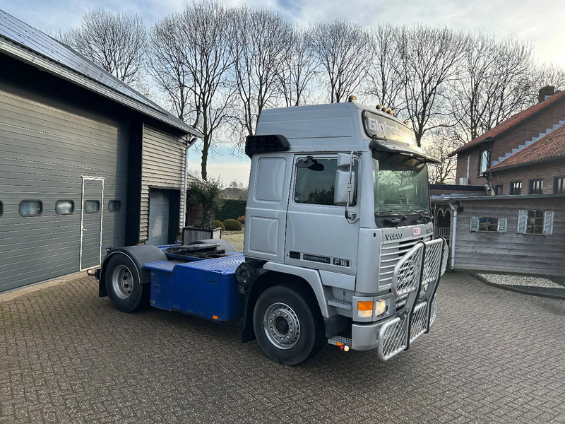 Volvo F 16.505 hp | 4x2 | AIR SUSPENSION | 1992 | GLOBETROTTER | - Tracteur routier: photos 2 Volvo F 16.505 hp | 4x2 | AIR SUSPENSION | 1992 | GLOBETROTTER | - Tracteur routier: photos 2
