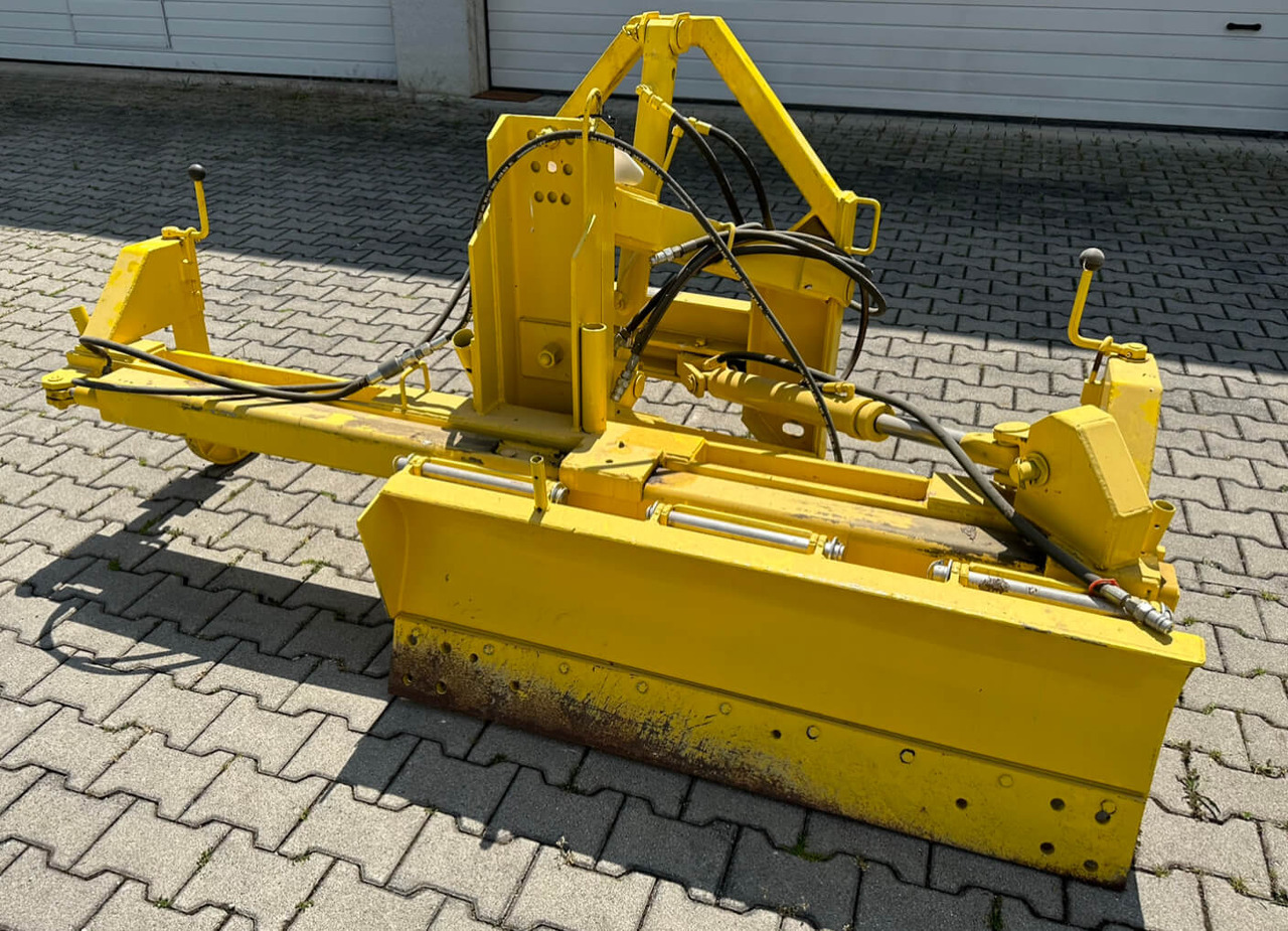 Unimog Frontanbau-Gräder Söder IA02093 - Lame: photos 1 Unimog Frontanbau-Gräder Söder IA02093 - Lame: photos 1