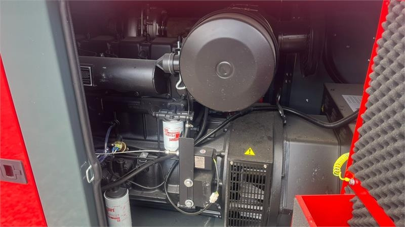 Bauer GFS-120 ATS, 120 kW/150 kVA Fabriksny generator - Groupe électrogène: photos 5 Bauer GFS-120 ATS, 120 kW/150 kVA Fabriksny generator - Groupe électrogène: photos 5