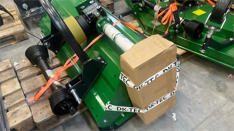 Dk-Tec EFGC125D Slagleklipper med fast tårn og oplukkelig - Faucheuse: photos 2 Dk-Tec EFGC125D Slagleklipper med fast tårn og oplukkelig - Faucheuse: photos 2