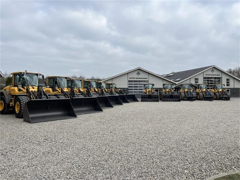 JST Skovl 3.4m3 med volvoskifte og 3m bred. NY SKOVL. - Godet pour Engins de chantier: photos 3 JST Skovl 3.4m3 med volvoskifte og 3m bred. NY SKOVL. - Godet pour Engins de chantier: photos 3