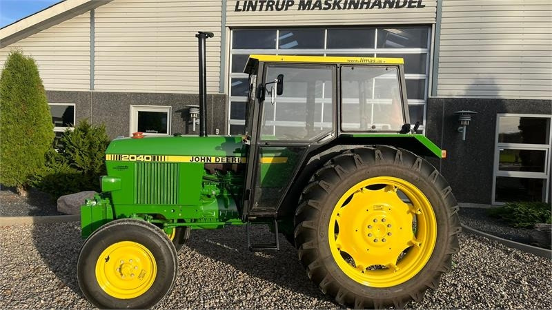 John Deere 2040 Med nye dæk hele vejen rundt - Tracteur agricole: photos 4 John Deere 2040 Med nye dæk hele vejen rundt - Tracteur agricole: photos 4
