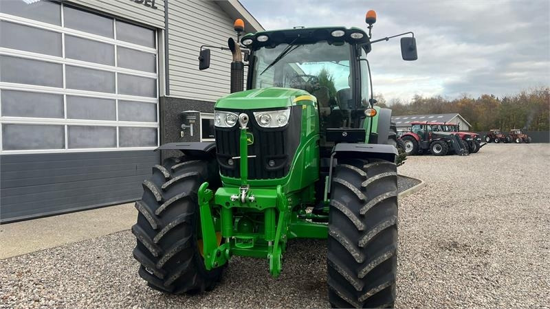 John Deere 6170R AutoPower med frontlift - Tracteur agricole: photos 4 John Deere 6170R AutoPower med frontlift - Tracteur agricole: photos 4