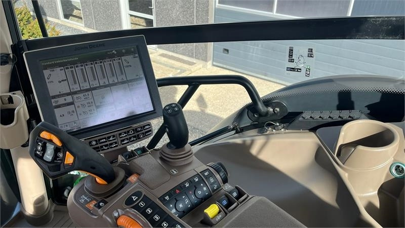 John Deere 6195R Ultimate Edition, CommandPro - Tracteur agricole: photos 4 John Deere 6195R Ultimate Edition, CommandPro - Tracteur agricole: photos 4
