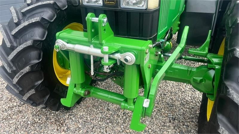 John Deere 6910 TLS, AutoQurd, Hjørnestops computer og frontl - Tracteur agricole: photos 4 John Deere 6910 TLS, AutoQurd, Hjørnestops computer og frontl - Tracteur agricole: photos 4