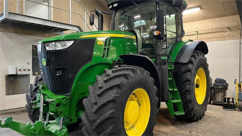 John Deere 7280R Næsten nye dæk, Autopower og frontlift samt - Tracteur agricole: photos 1 John Deere 7280R Næsten nye dæk, Autopower og frontlift samt - Tracteur agricole: photos 1