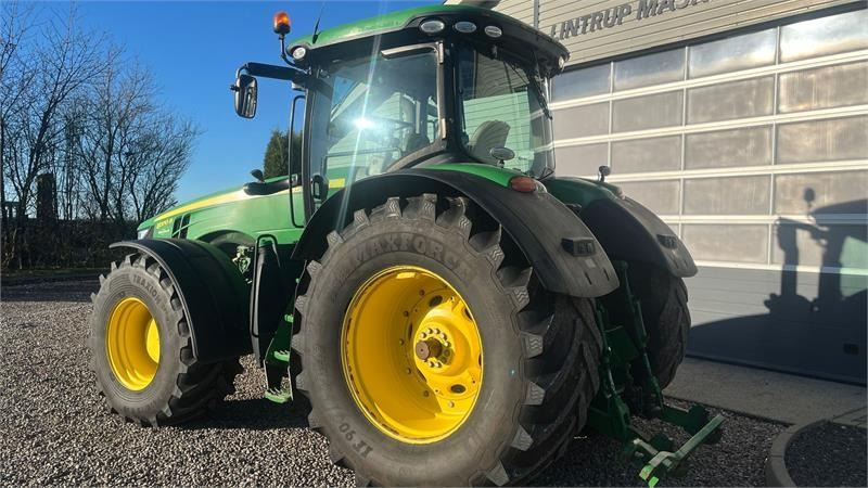 John Deere 8370R Med frontlift og fuld servicehistorik - Tracteur agricole: photos 3 John Deere 8370R Med frontlift og fuld servicehistorik - Tracteur agricole: photos 3
