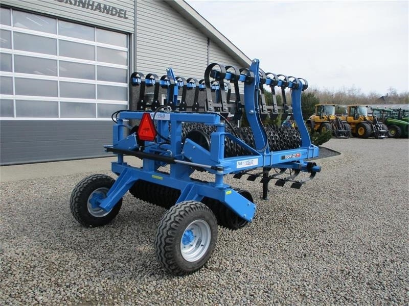 Rouleau agricole Namyslo Tiger 620 med hydraulisk lammelplanke / plannerpla: photos 9