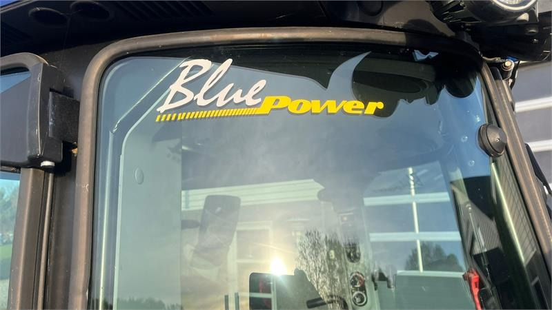 New Holland T5.100 Blue Power udstyrs model, med brede hjul, f - Tracteur agricole: photos 3 New Holland T5.100 Blue Power udstyrs model, med brede hjul, f - Tracteur agricole: photos 3