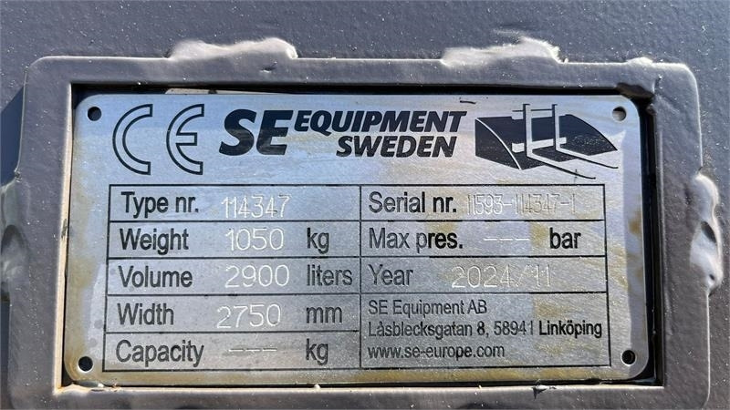 SE AB 2,9m3 skovl med Volvo beslag på. Den er 2.75 - Godet pour Engins de chantier: photos 3 SE AB 2,9m3 skovl med Volvo beslag på. Den er 2.75 - Godet pour Engins de chantier: photos 3