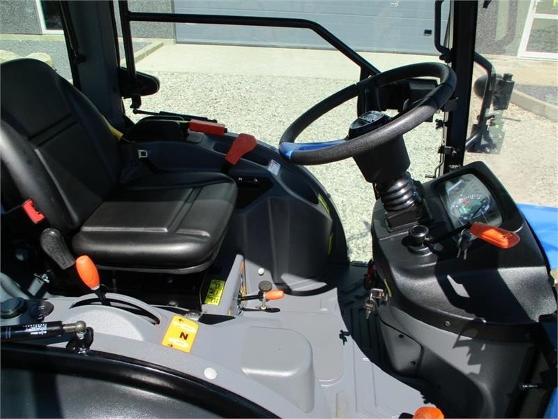 Tracteur agricole Solis 26 HST med kabine og Industrihjul: photos 16