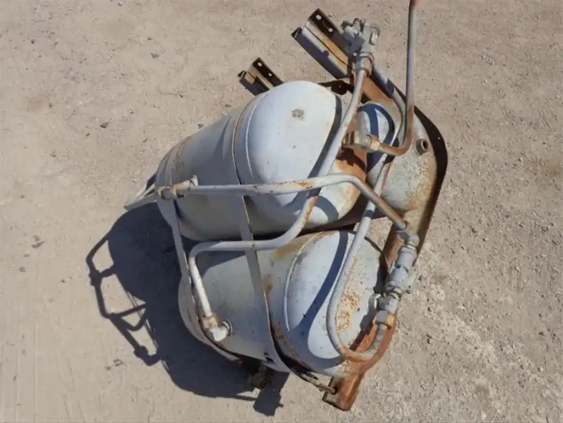 Pièces de frein pour Camion Volvo Airtanks From Volvo F88-F89: photos 8 Pièces de frein pour Camion Volvo Airtanks From Volvo F88-F89: photos 8