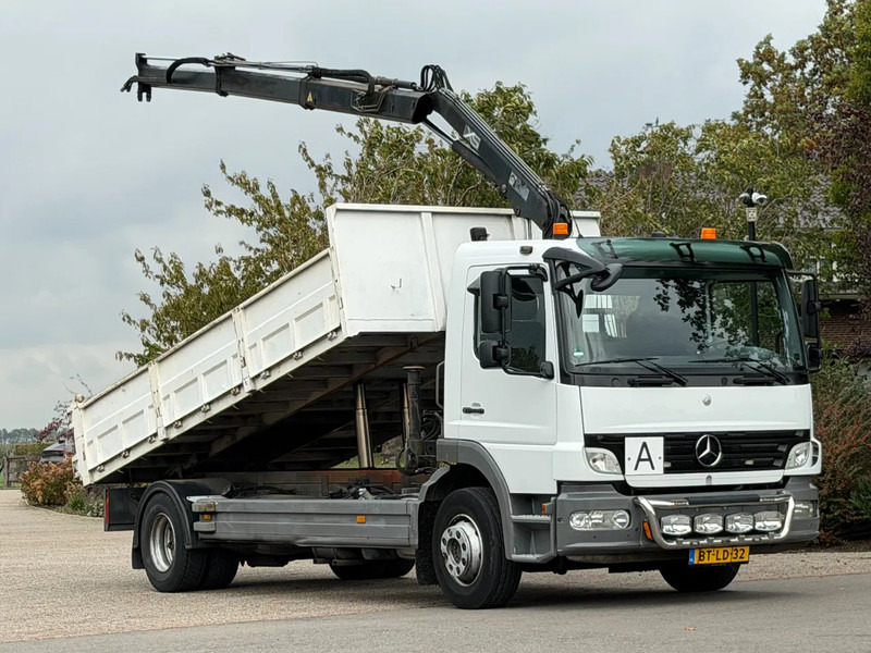 Mercedes-Benz Atego 1218 KRAAN/KIPPER!!MANUELL!! - Camion benne, Camion grue: photos 1 Mercedes-Benz Atego 1218 KRAAN/KIPPER!!MANUELL!! - Camion benne, Camion grue: photos 1