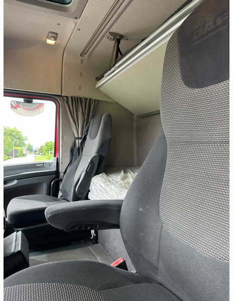 DAF XF 460 !!6x2!! 182DKM!! euro6!!NL TRUCK 1 owner!!PTO!! - crédit-bail DAF XF 460 !!6x2!! 182DKM!! euro6!!NL TRUCK 1 owner!!PTO!!: photos 9