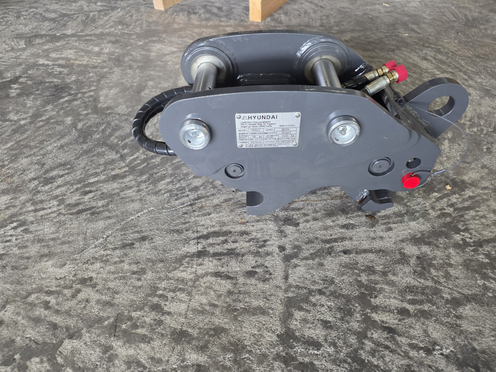 Case 32MK-95120CG - 31MK-90210CG - Attache rapide pour Engins de chantier: photos 4 Case 32MK-95120CG - 31MK-90210CG - Attache rapide pour Engins de chantier: photos 4