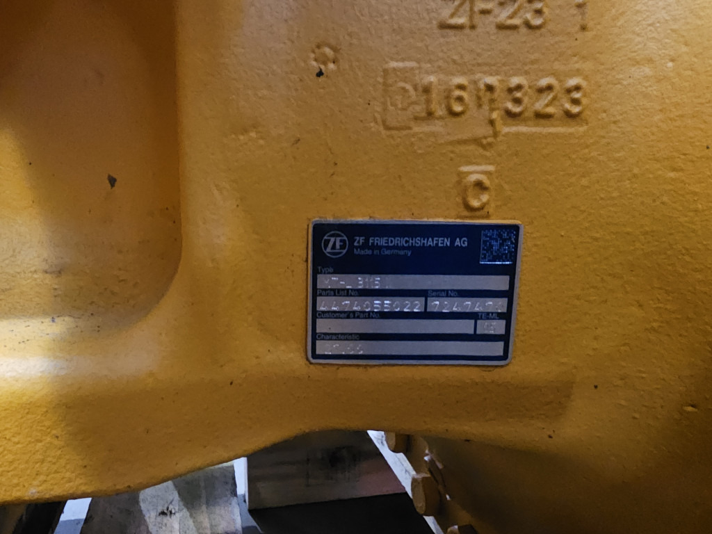 Case 84259022 - 4474055022 - Essieu arrière pour Engins de chantier: photos 4 Case 84259022 - 4474055022 - Essieu arrière pour Engins de chantier: photos 4