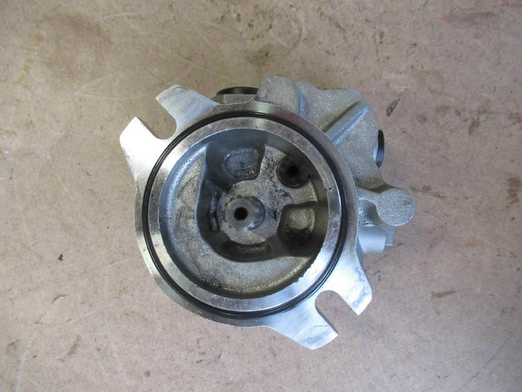 Case KTJ13320 - Pompe à huile pour Engins de chantier: photos 5 Case KTJ13320 - Pompe à huile pour Engins de chantier: photos 5