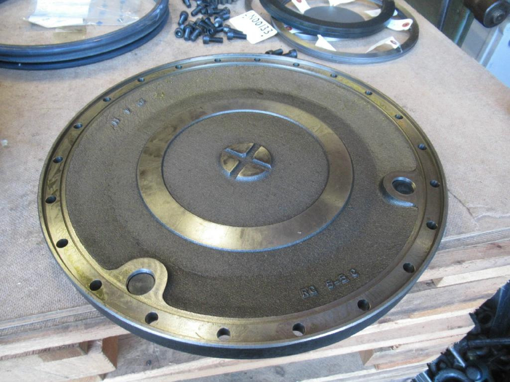 Case LN00133 - LN00092 - Moteur de translation pour Engins de chantier: photos 3 Case LN00133 - LN00092 - Moteur de translation pour Engins de chantier: photos 3