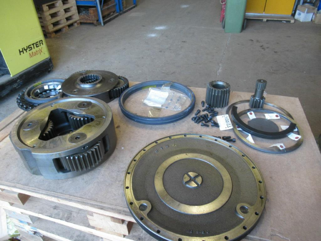 Case LN00133 - LN00092 - Moteur de translation pour Engins de chantier: photos 1 Case LN00133 - LN00092 - Moteur de translation pour Engins de chantier: photos 1