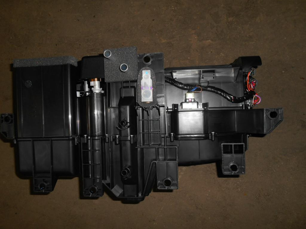 Caterpillar 2299081 - 3168917 - Pièce de climatisation pour Engins de chantier: photos 3 Caterpillar 2299081 - 3168917 - Pièce de climatisation pour Engins de chantier: photos 3