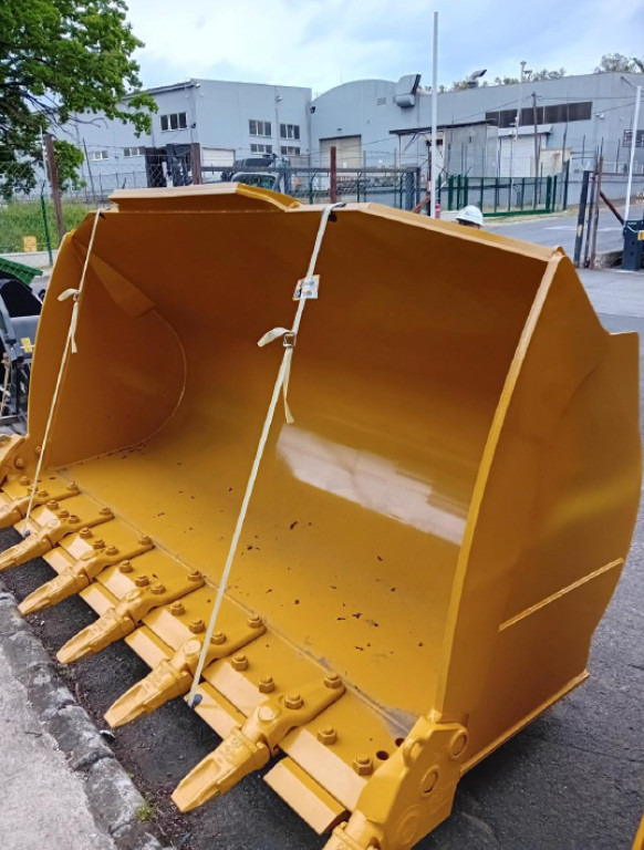 Caterpillar 5247340 - 5247330 - Godet pour chargeur: photos 2 Caterpillar 5247340 - 5247330 - Godet pour chargeur: photos 2