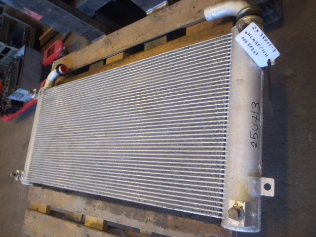 Hitachi 4648857 - Radiateur d'huile pour Engins de chantier: photos 1 Hitachi 4648857 - Radiateur d'huile pour Engins de chantier: photos 1