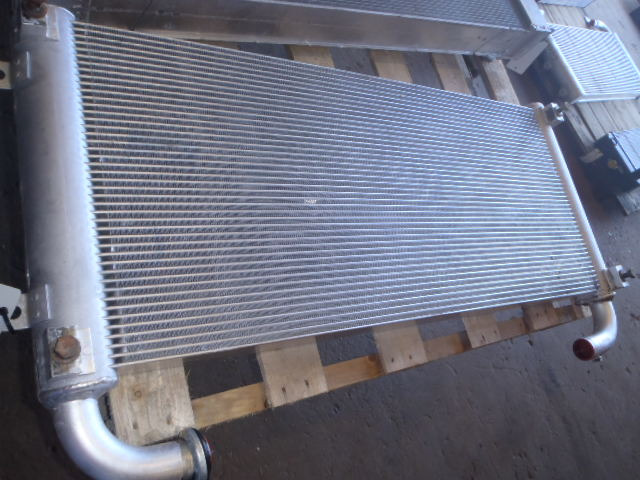 Hitachi 4648857 - Radiateur d'huile pour Engins de chantier: photos 2 Hitachi 4648857 - Radiateur d'huile pour Engins de chantier: photos 2