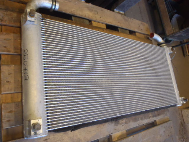 Hitachi 4648857 - Radiateur d'huile pour Engins de chantier: photos 2 Hitachi 4648857 - Radiateur d'huile pour Engins de chantier: photos 2
