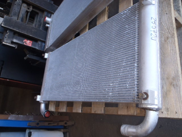 Hitachi 4648857 - Radiateur d'huile pour Engins de chantier: photos 1 Hitachi 4648857 - Radiateur d'huile pour Engins de chantier: photos 1