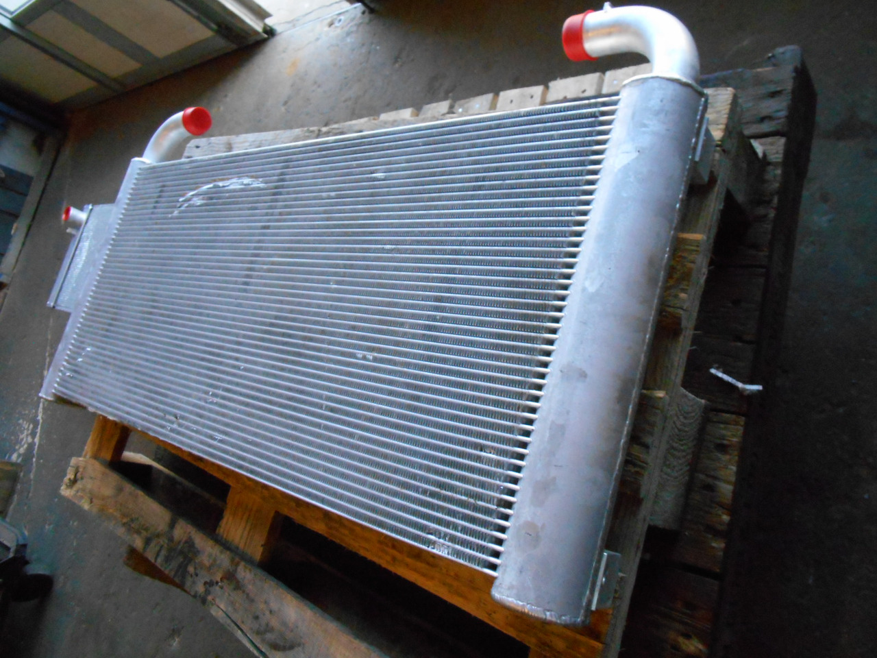 Hitachi 4648857 - Radiateur d'huile pour Engins de chantier: photos 2 Hitachi 4648857 - Radiateur d'huile pour Engins de chantier: photos 2