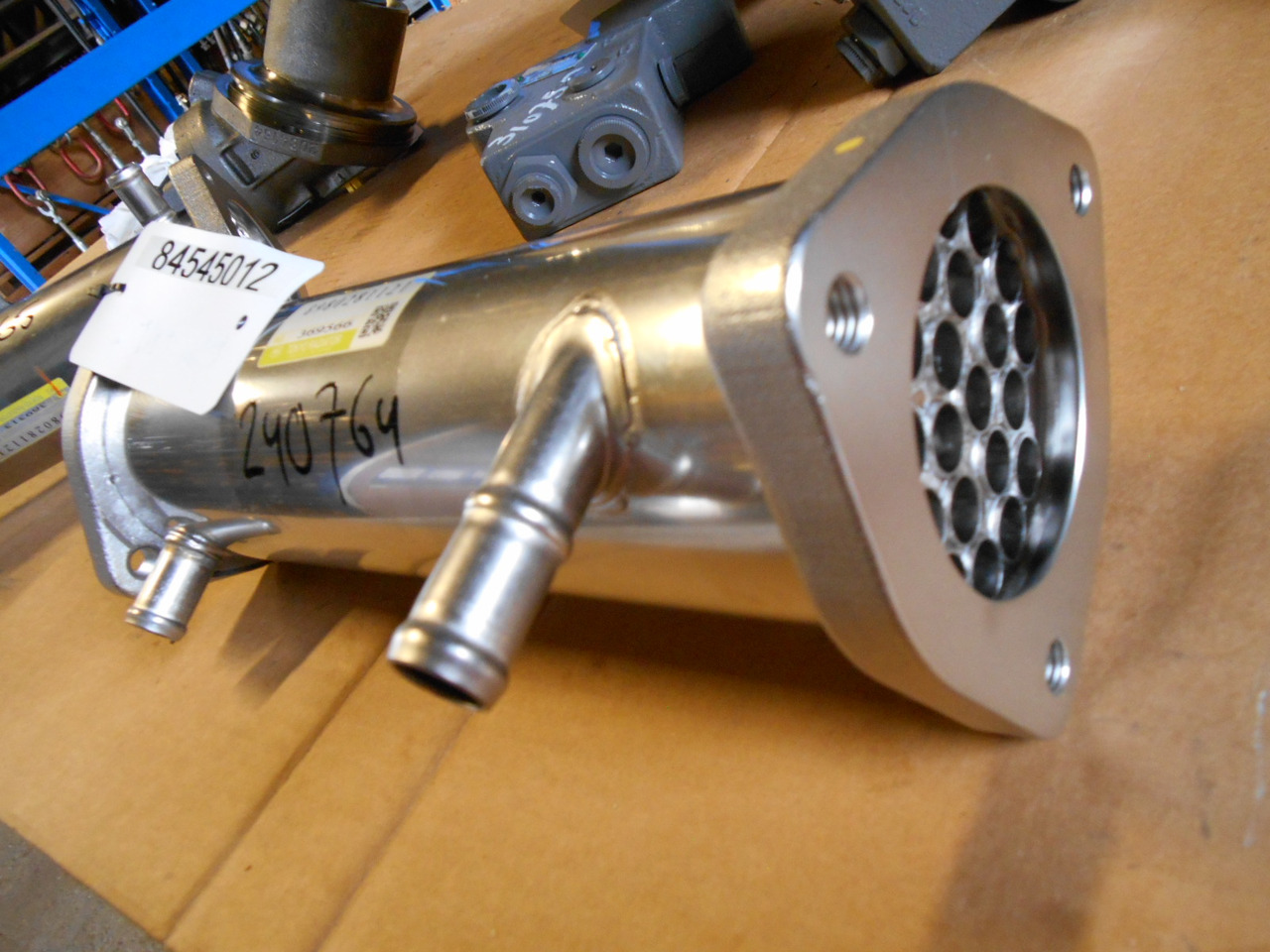 Hitachi 8980281121 - 8982127150 - Refroidisseur EGR pour Machine agricole: photos 4 Hitachi 8980281121 - 8982127150 - Refroidisseur EGR pour Machine agricole: photos 4